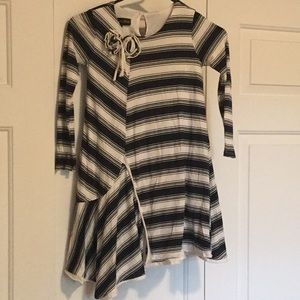 Beautiful Girls Dress!